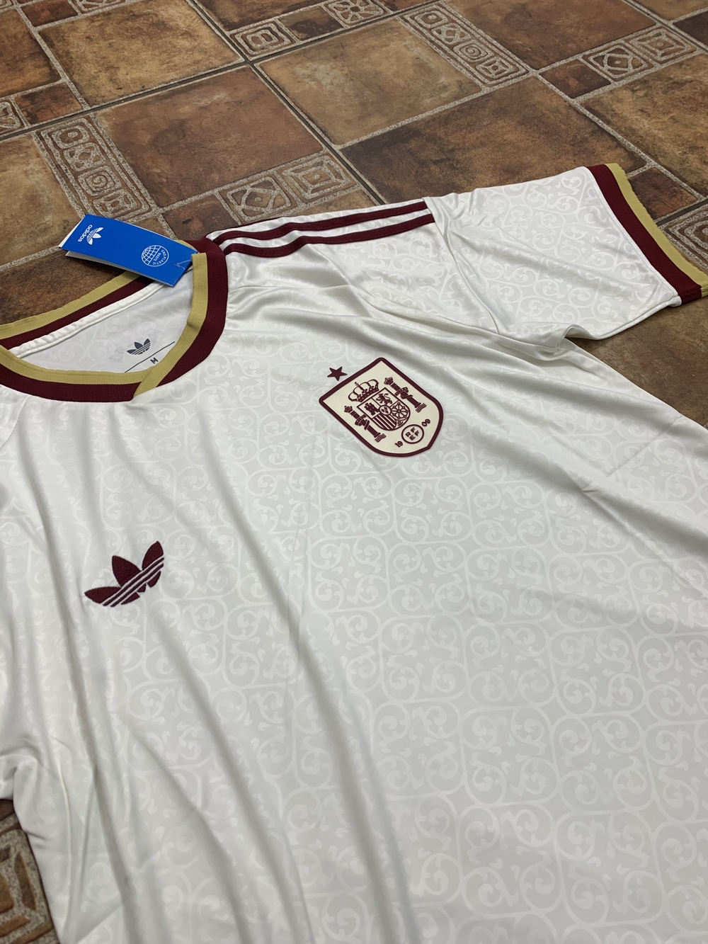 adidas Originals Spain 2026 World Cup Jersey Size M - Picture 3 of 6